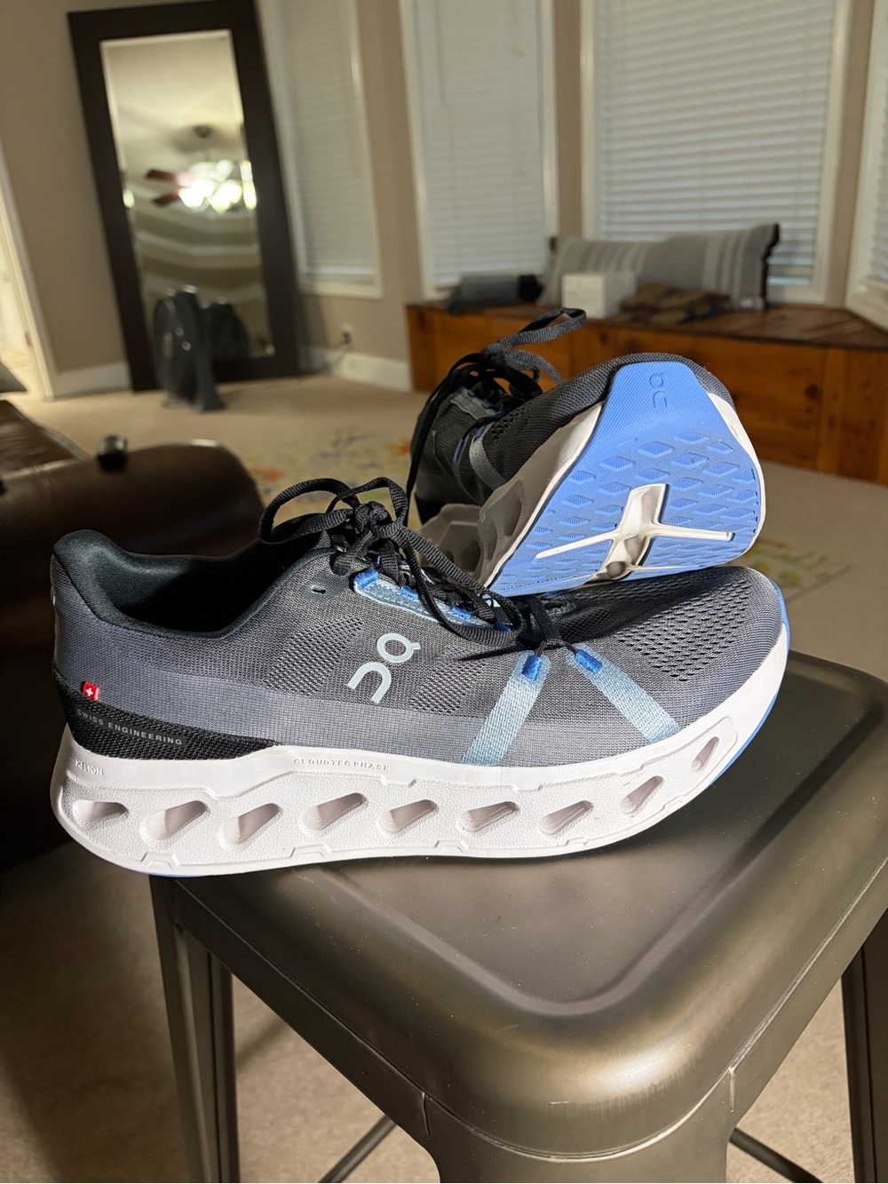 On Running Cloudclipse Black and Blue Men's Sneakers size 12.5 - Picture 3 of 10